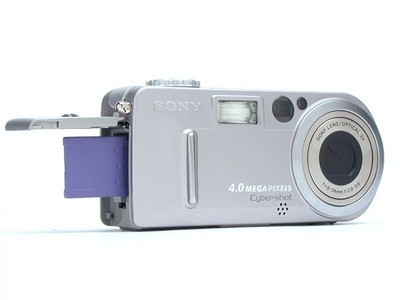 经典回顾 索尼DSC-P9数码相机产品图赏与技术解析